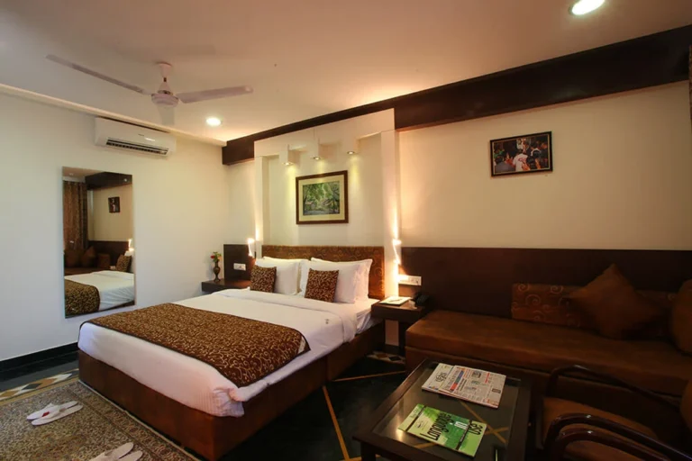 Baghban Suite room at Shilpi Hill Resort Saputara