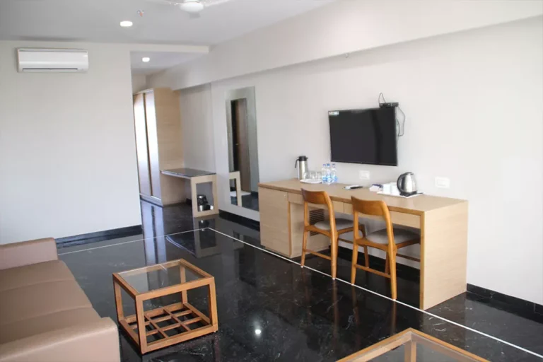 Royal Family Suite Room in Saputara