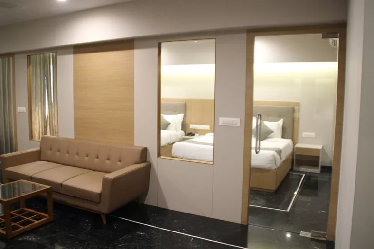Royal Family Suite Room in Saputara