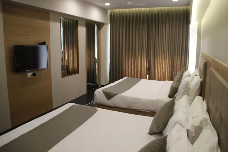 Royal Family Suite Room in Saputara