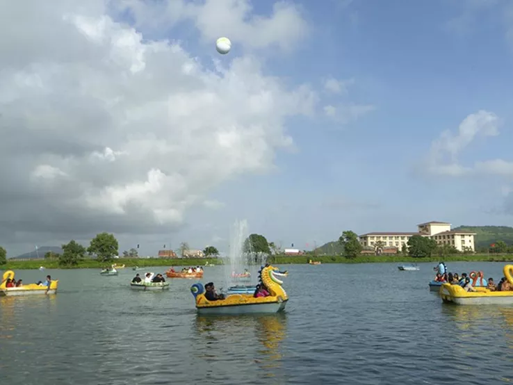Saputara Lake & Boat Club